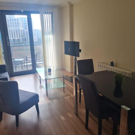 Modern Apartment In Londyn Zewnętrze zdjęcie