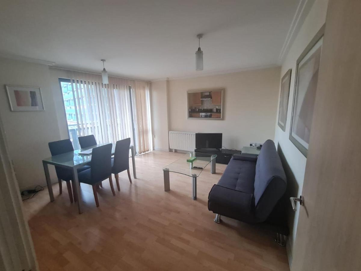 Modern Apartment In Londyn Zewnętrze zdjęcie