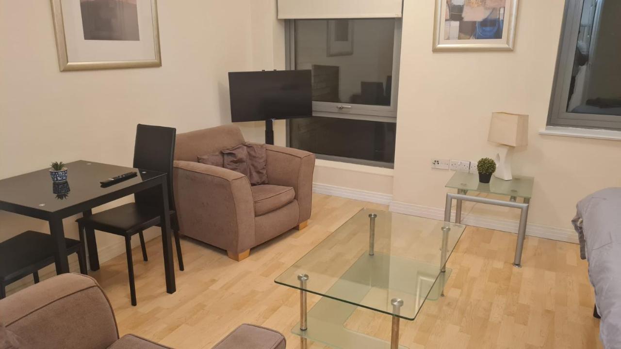 Modern Apartment In Londyn Zewnętrze zdjęcie